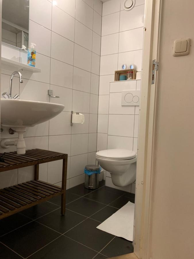 Studio In The City Center Of Леэварден Экстерьер фото
